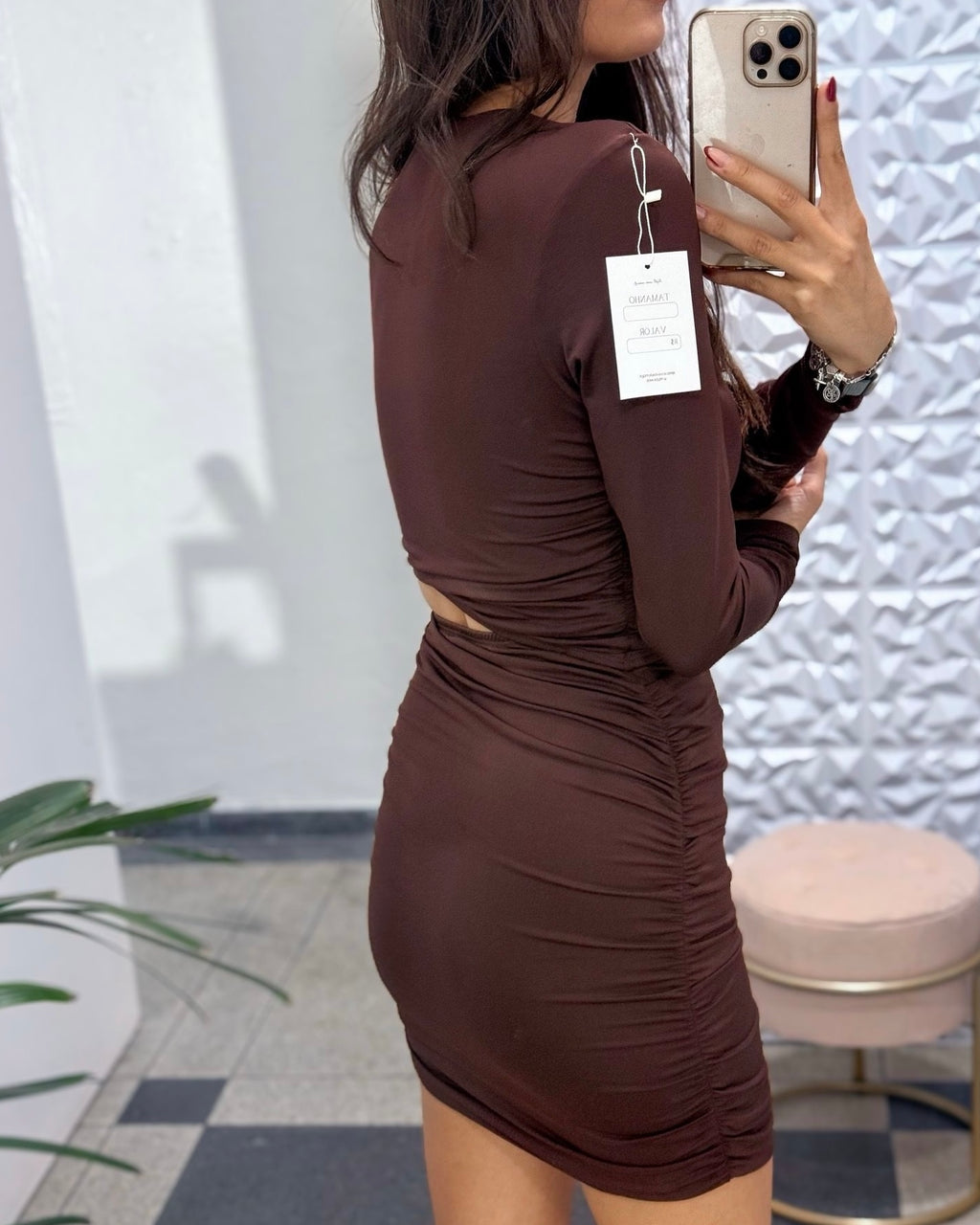 Vestido Curto Suplex Abertura Lateral
